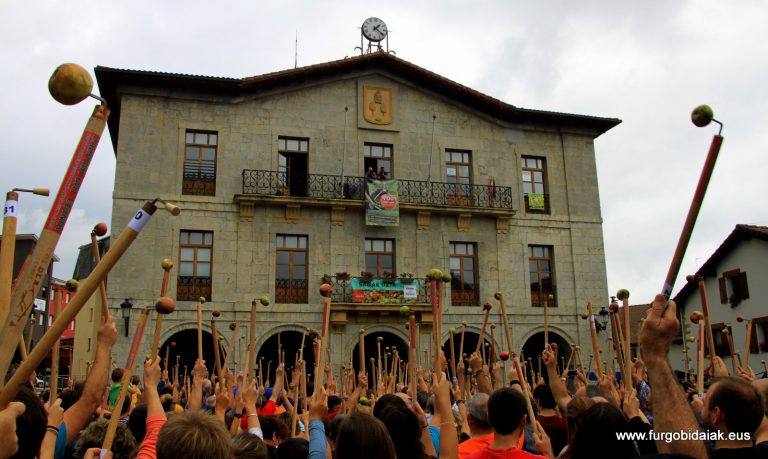 FIESTA DE LA RECOGIDA DE LA MANZANA | ASTIGARRAGA 0 (0)