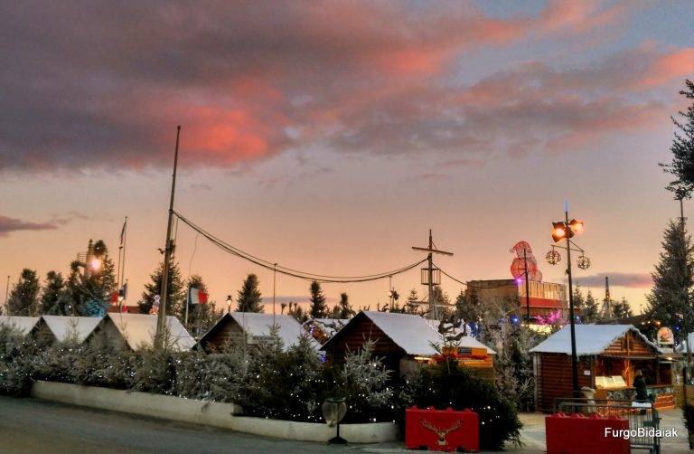 LE BARCARÈS EN NAVIDAD: Le village de Nöel con niños