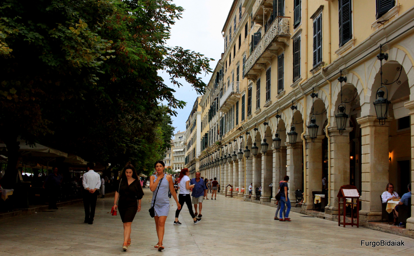 Paseo El Listón Corfú Grecia