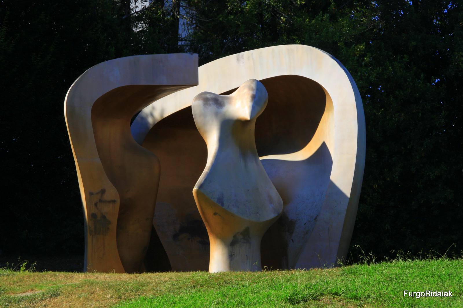 escultura de Henry Moore, Gernika, paz