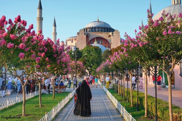 ISTANBUL GURE ERARA