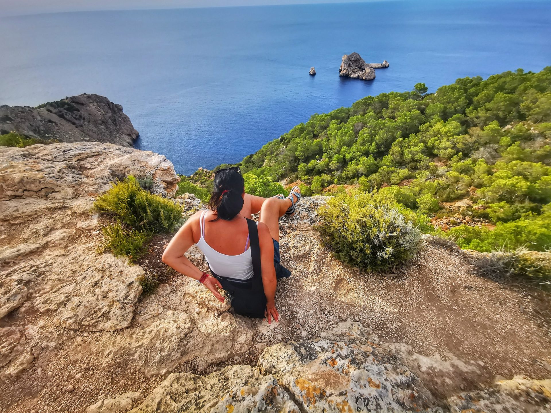 IBIZA AUTOKARABANAN edo kanper-furgonetan 