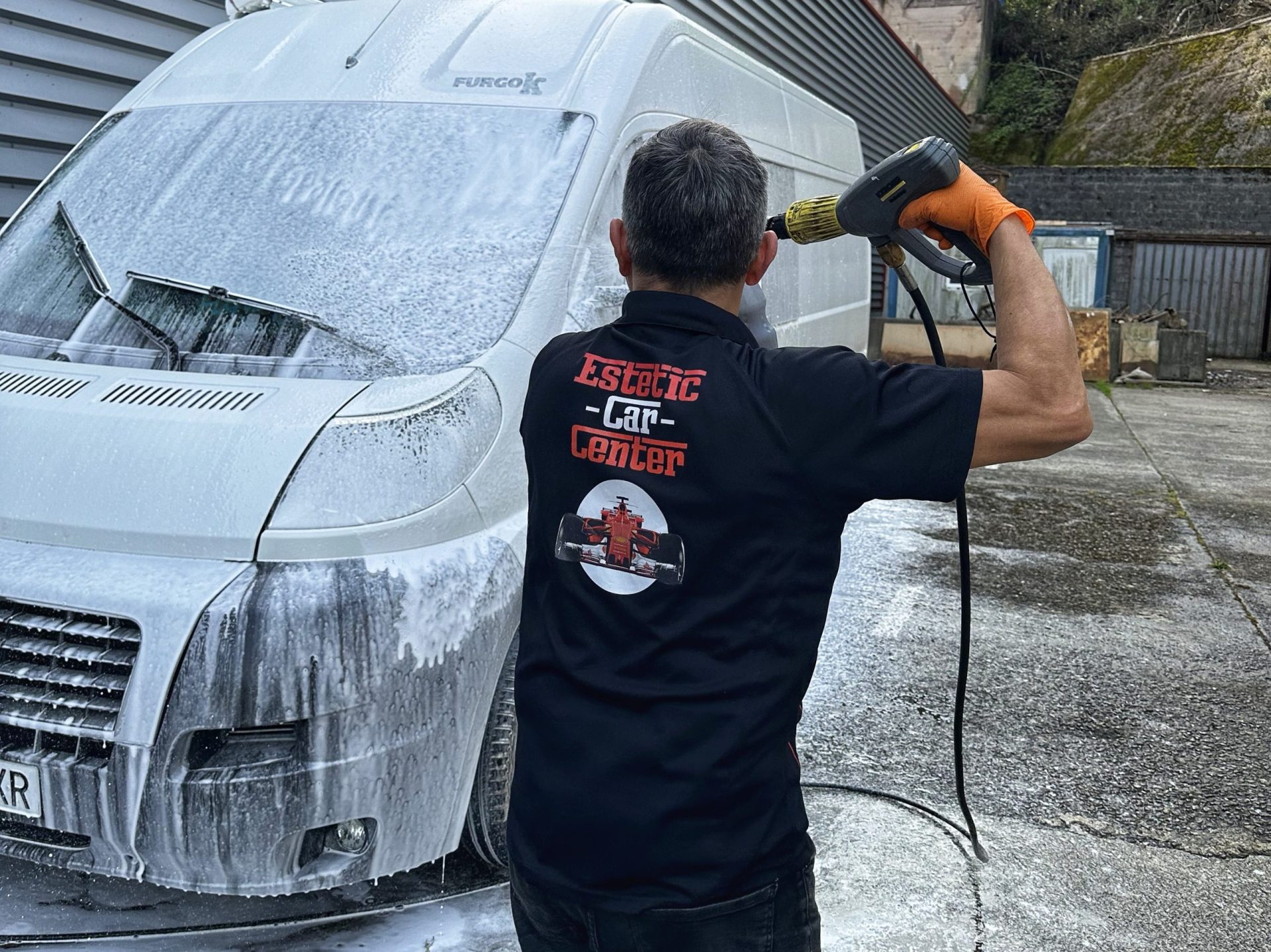 Limpieza integral de autocaravanas en Gipuzkoa y tratamiento cerámico| Pit-Lane Esthetic-Car 5 (1)