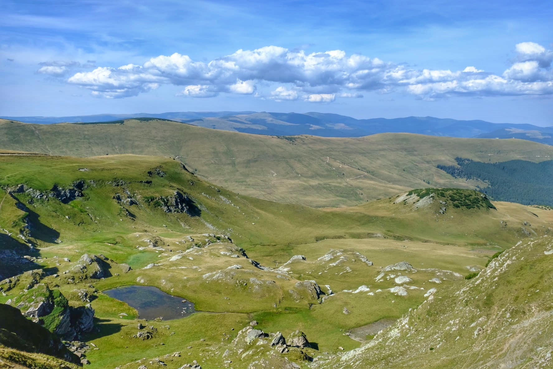 Transalpina errepidea furgoneta kanperrean
