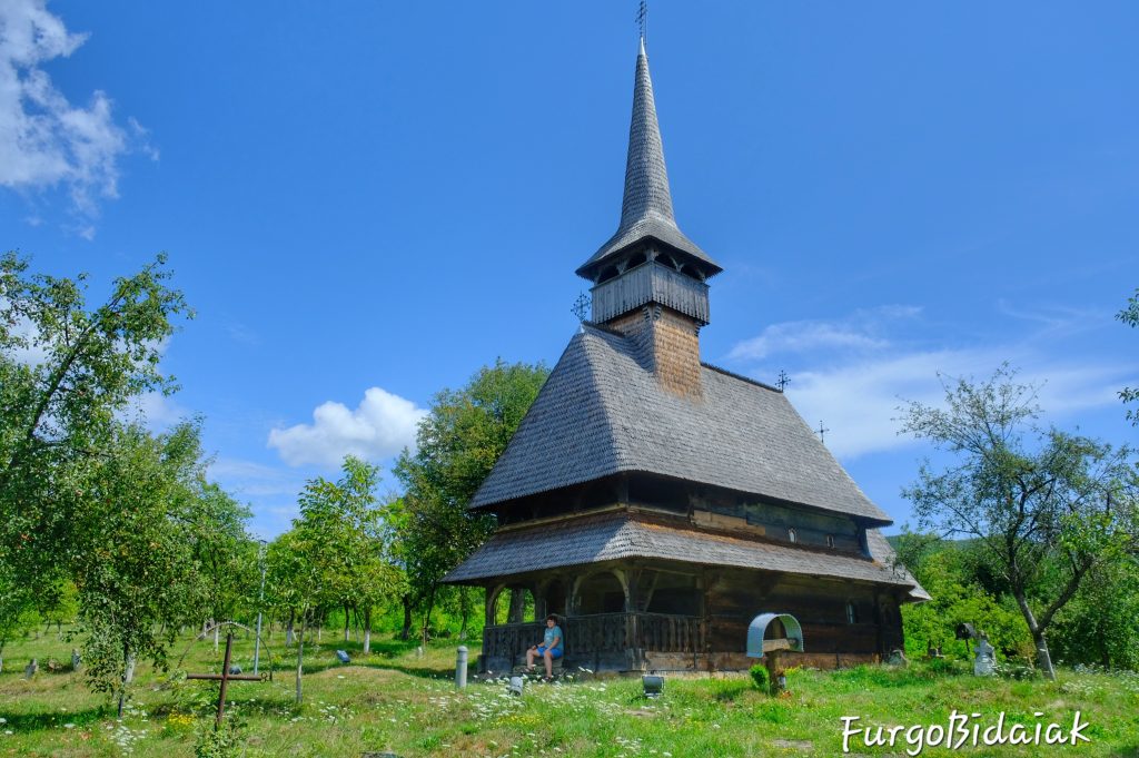 Ruta camper por las iglesias de madera de Maramures.