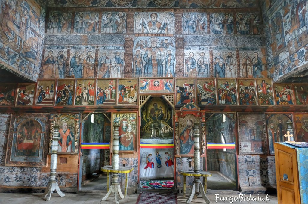 Ruta camper por las iglesias de madera de Maramures
