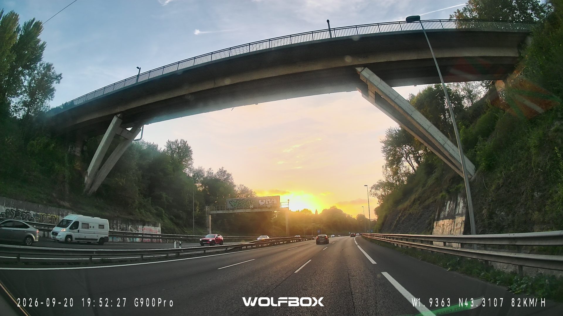 wolfbox pro